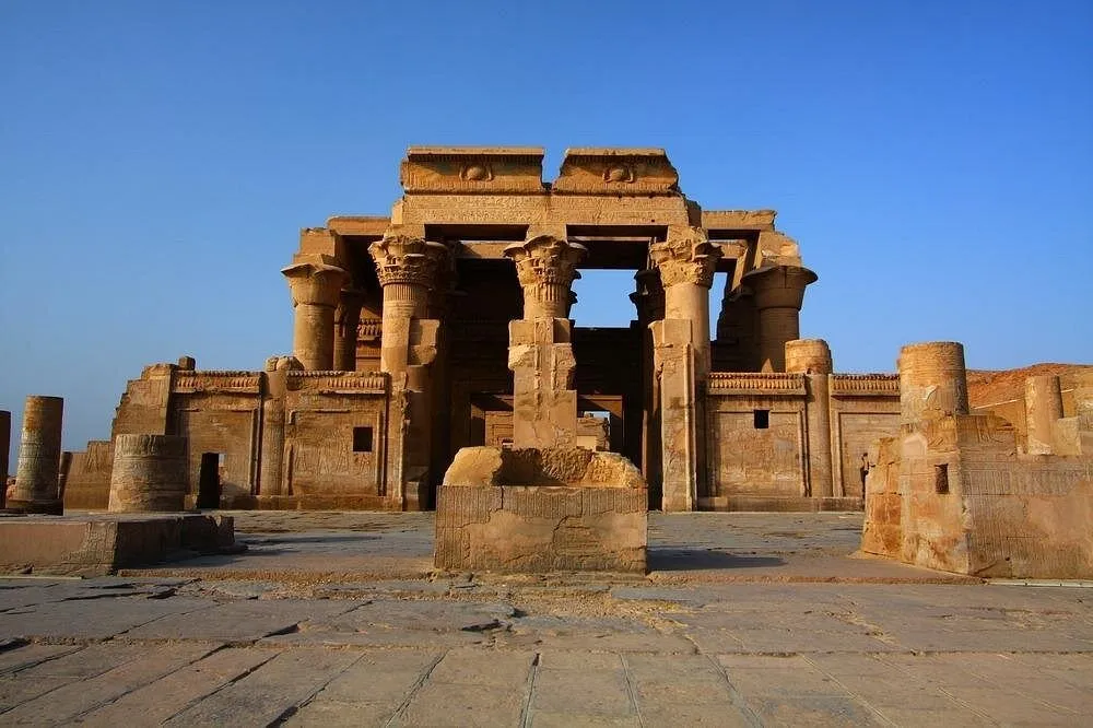 Day Tour From Aswan to Edfu & Kom Ombo Temples