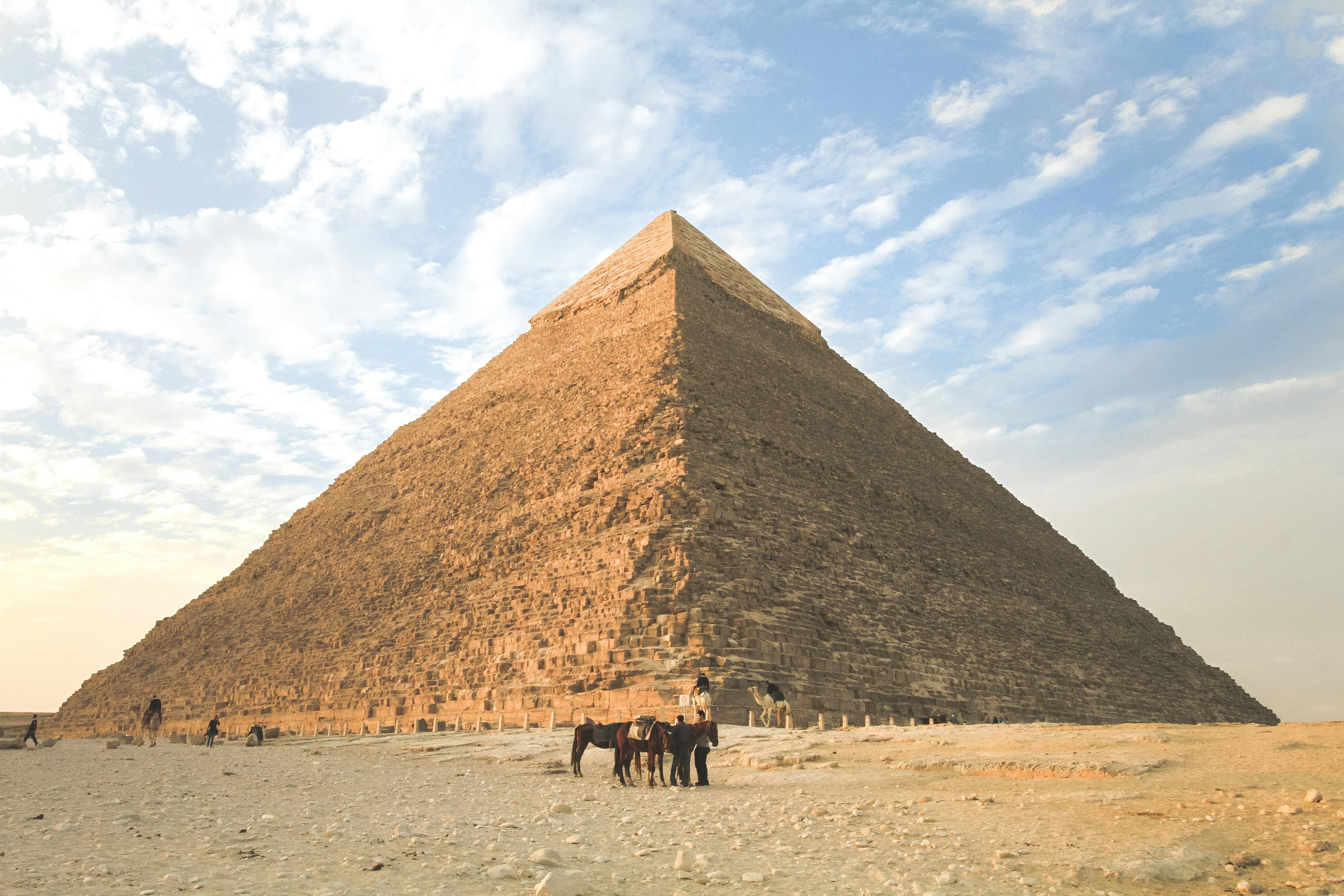 9-Day Egypt Tour: Cairo, Aswan–Luxor Nile Cruise & Hurghada